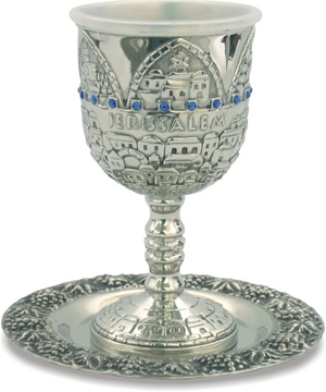 תמונה של גביע קידוש ותחתית מניקל משובץ "ירושלים העתיקה"