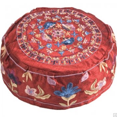 תמונה של כובע רקום בעבודת יד "פרחים" (אדום) - יאיר עמנואל